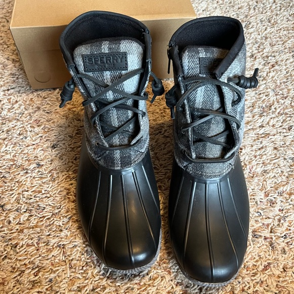Sperry Saltwater Plaid Boots - Picture 2 of 6